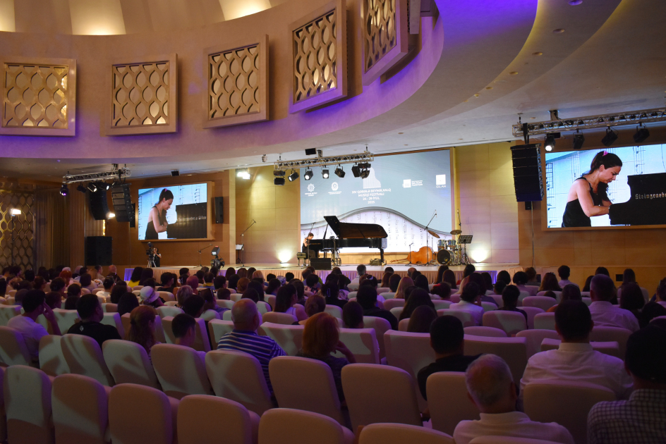 XIV Qəbələ Beynəlxalq Musiqi Festivalında kamera musiqisi axşamı (FOTO)