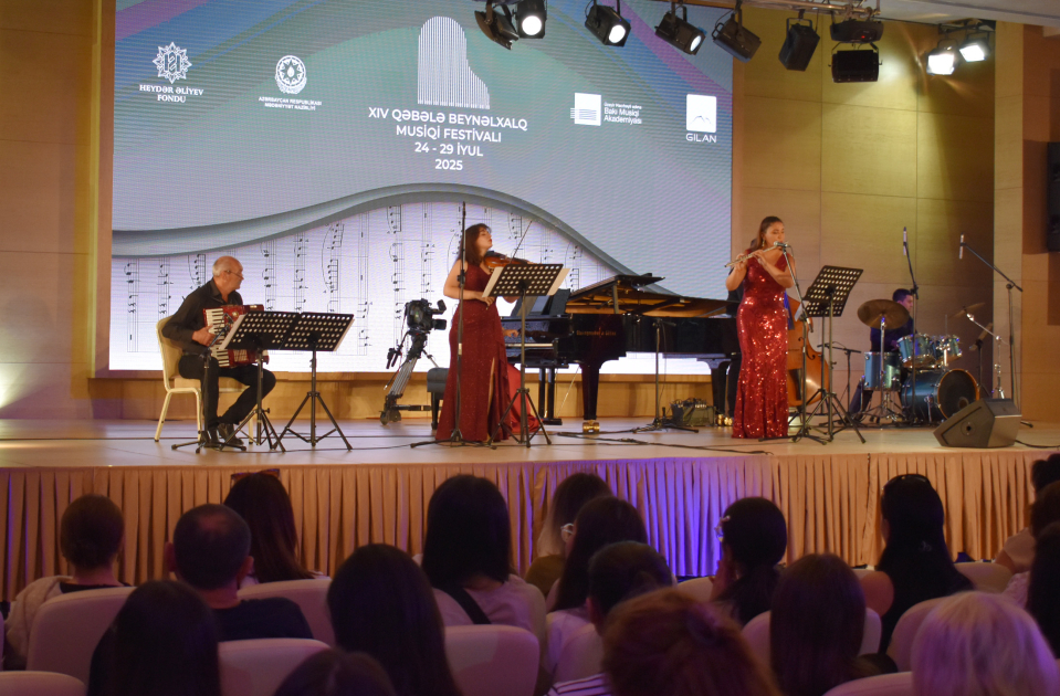XIV Qəbələ Beynəlxalq Musiqi Festivalında kamera musiqisi axşamı (FOTO)