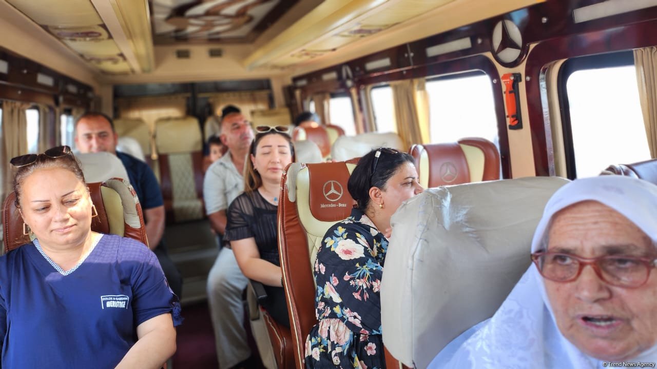 Növbəti köç karvanı Xocalının Ballıca kəndinə yola salınır (FOTO)