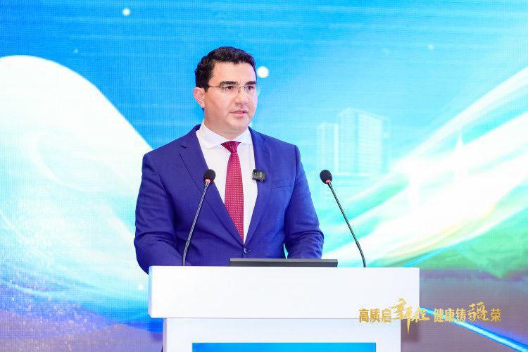 Azərbaycan səhiyyəsi “Kəmər və Yol” forumunda (FOTO)