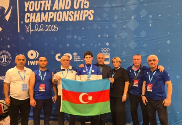 Azərbaycanın ağırlıqqaldıranı Avropa birinciliyində iki medal qazanıb