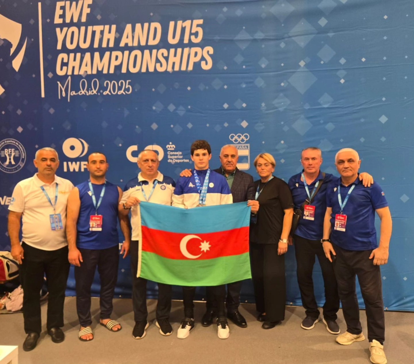 Azərbaycanın ağırlıqqaldıranı Avropa birinciliyində iki medal qazanıb