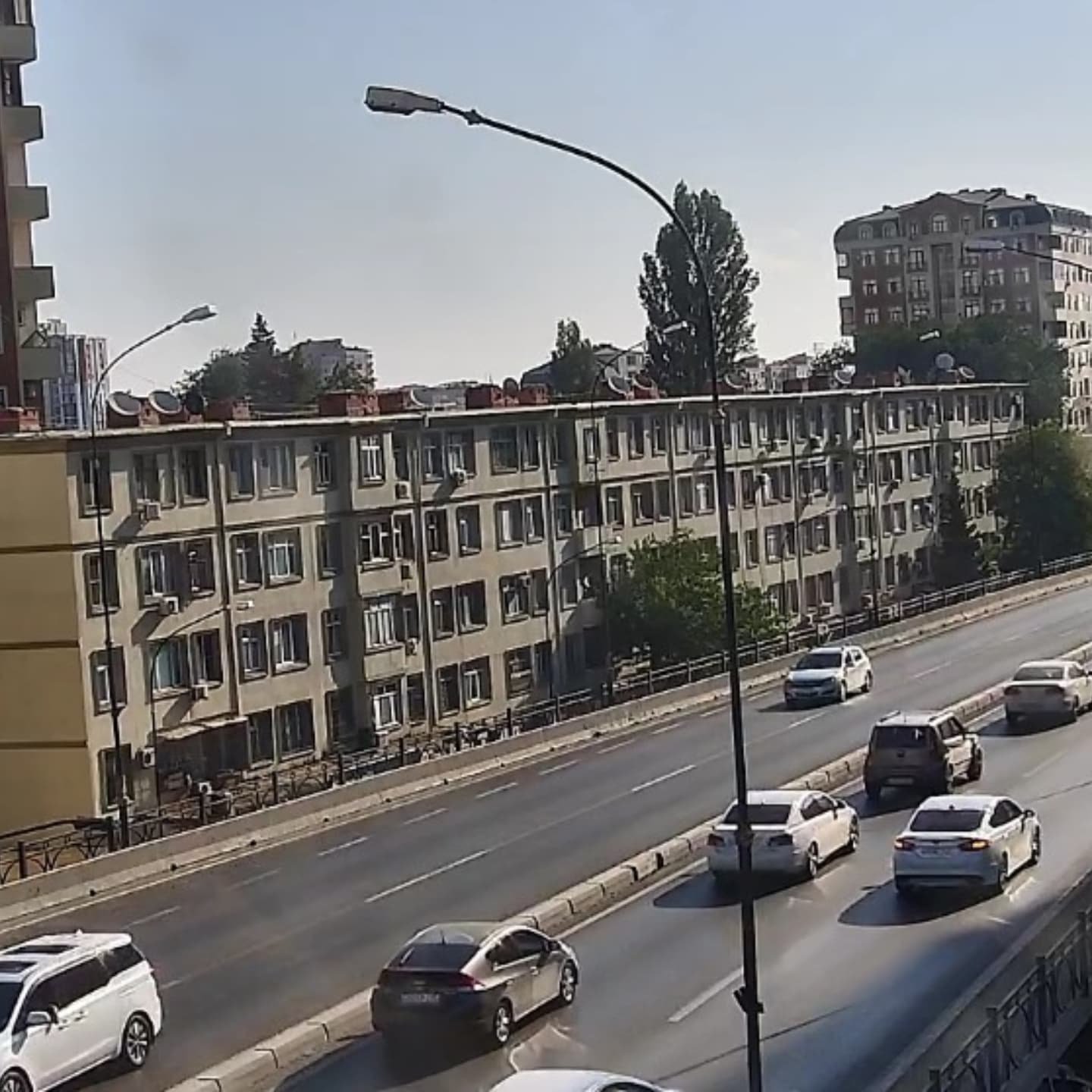 Sürücülərin NƏZƏRİNƏ: Bakıda bu yollarda sıxlıq var - SİYAHI (FOTO)