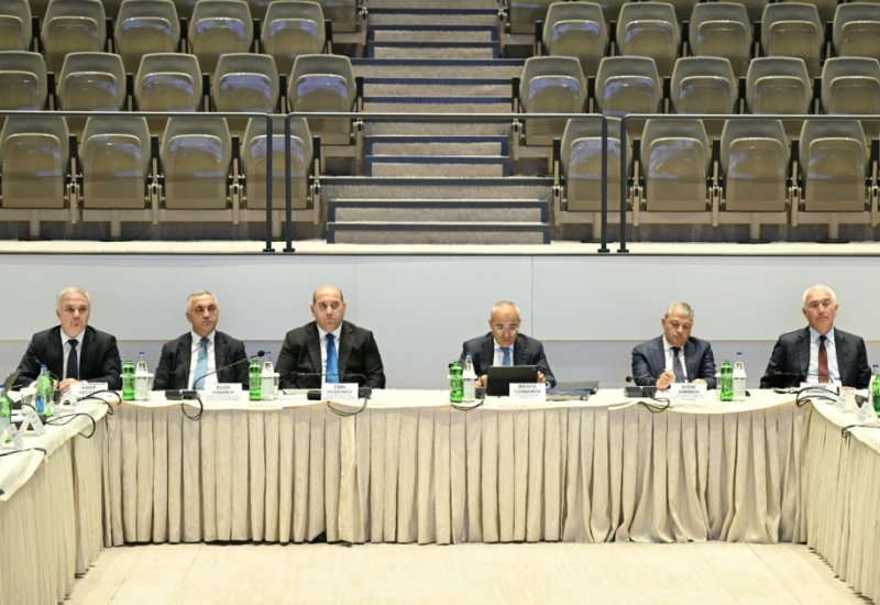 İqtisadi artım və dayanıqlı məskunlaşmaya dair alt işçi qrupların ilk iclası keçirilib (FOTO)