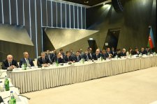 İqtisadi artım və dayanıqlı məskunlaşmaya dair alt işçi qrupların ilk iclası keçirilib (FOTO)