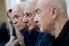 Ermənistan silahlı qüvvələrinin hücumları nəticəsində yaralanmış, mina qurbanı olmuş, əsirlikdə işgəncələr görmüş şəxslər məhkəmədə ifadə veriblər (FOTO)