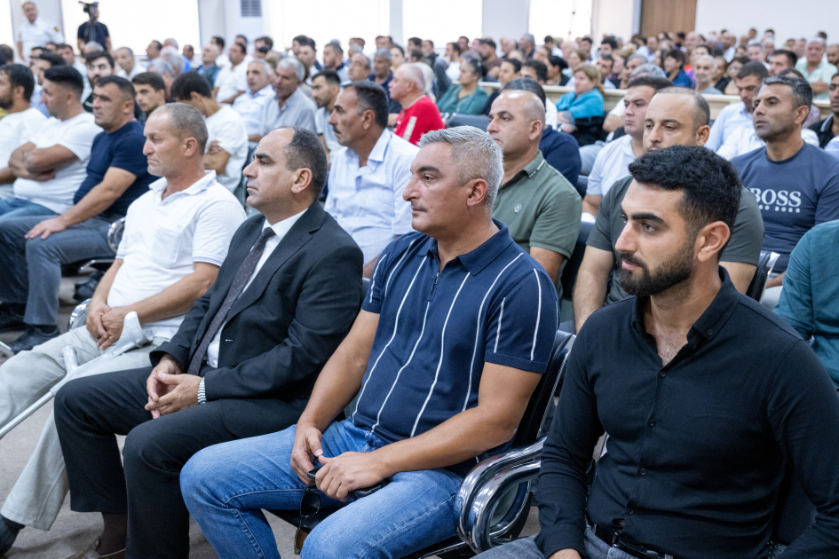 Ermənistan silahlı qüvvələrinin hücumları nəticəsində yaralanmış, mina qurbanı olmuş, əsirlikdə işgəncələr görmüş şəxslər məhkəmədə ifadə veriblər (FOTO)