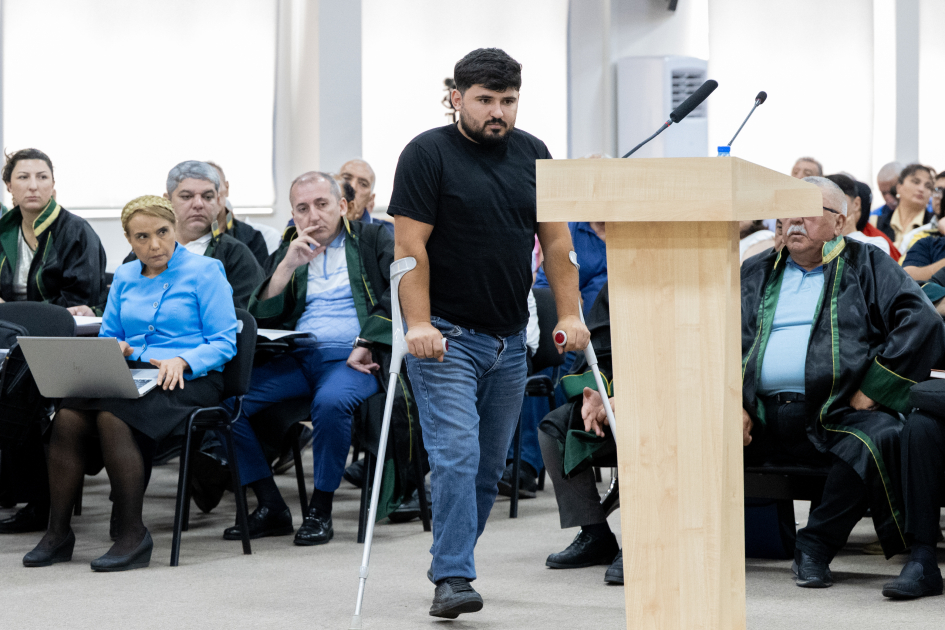 Ermənistan silahlı qüvvələrinin hücumları nəticəsində yaralanmış, mina qurbanı olmuş, əsirlikdə işgəncələr görmüş şəxslər məhkəmədə ifadə veriblər (FOTO)