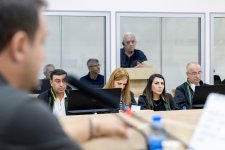 Ermənistan silahlı qüvvələrinin hücumları nəticəsində yaralanmış, mina qurbanı olmuş, evləri dağılmış şəxslər məhkəmədə ifadə veriblər (FOTO)