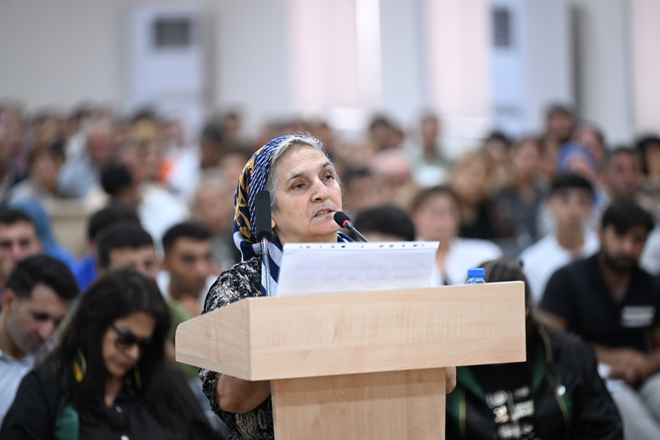 Ermənistan silahlı qüvvələrinin hücumları nəticəsində yaralanmış, mina qurbanı olmuş, evləri dağılmış şəxslər məhkəmədə ifadə veriblər (FOTO)