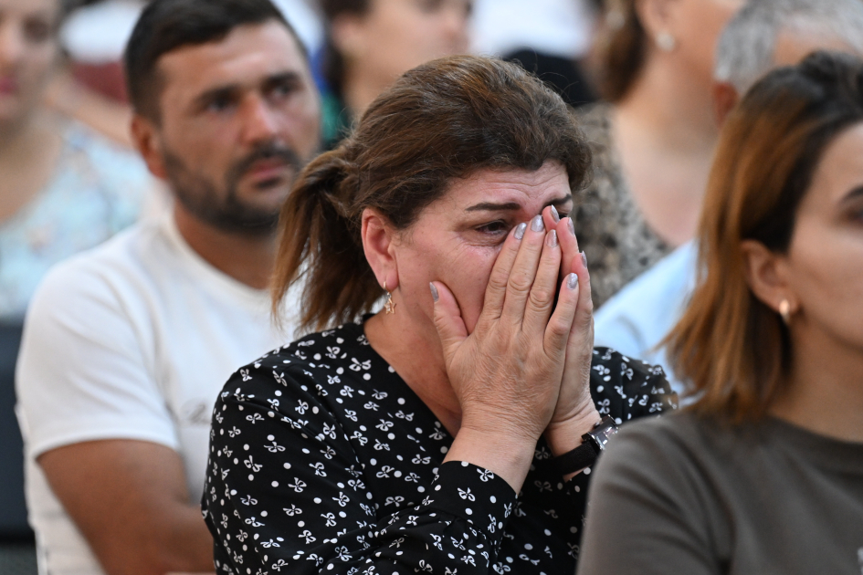 Ermənistan silahlı qüvvələrinin hücumları nəticəsində yaralanmış, mina qurbanı olmuş, evləri dağılmış şəxslər məhkəmədə ifadə veriblər (FOTO)