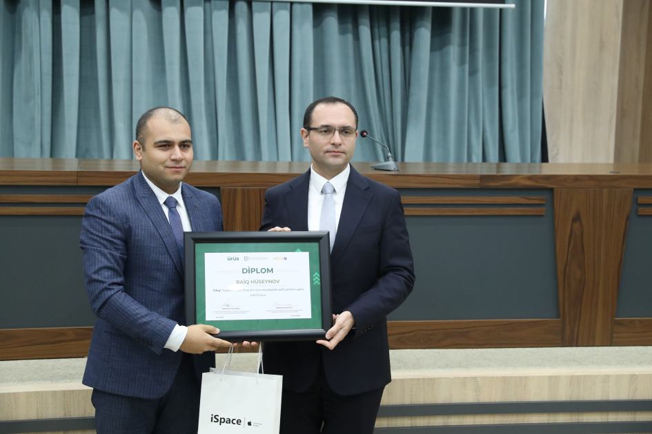 "Üfüq” Karyera İnkişaf Proqramının qaliblərinin təltif olunma mərasimi keçirilib (FOTO)