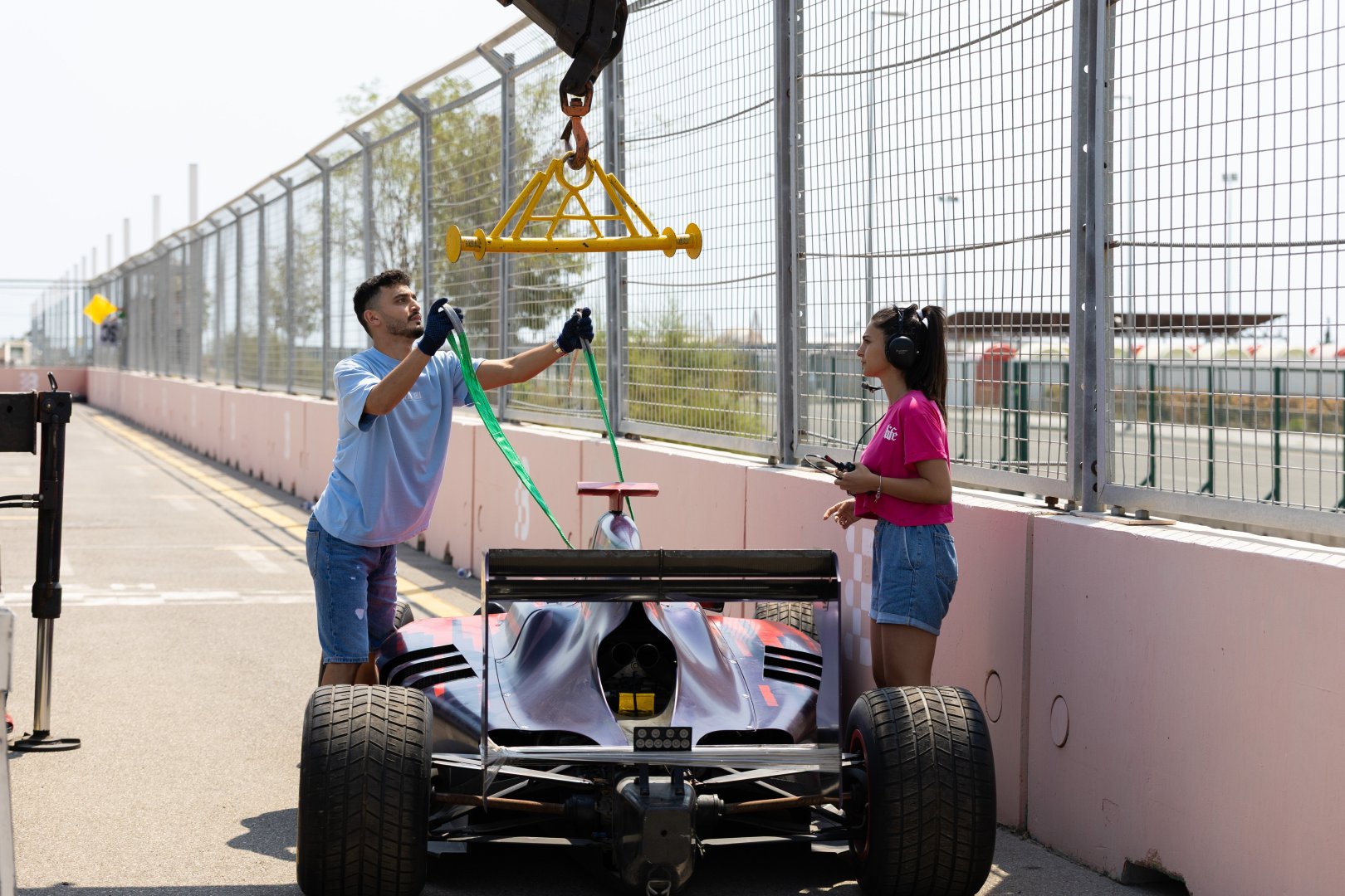 “Formula 1” Azərbaycan Qran-Prisinə hazırlıq məqsədilə marşallar üçün təlimlər keçirilib (FOTO)