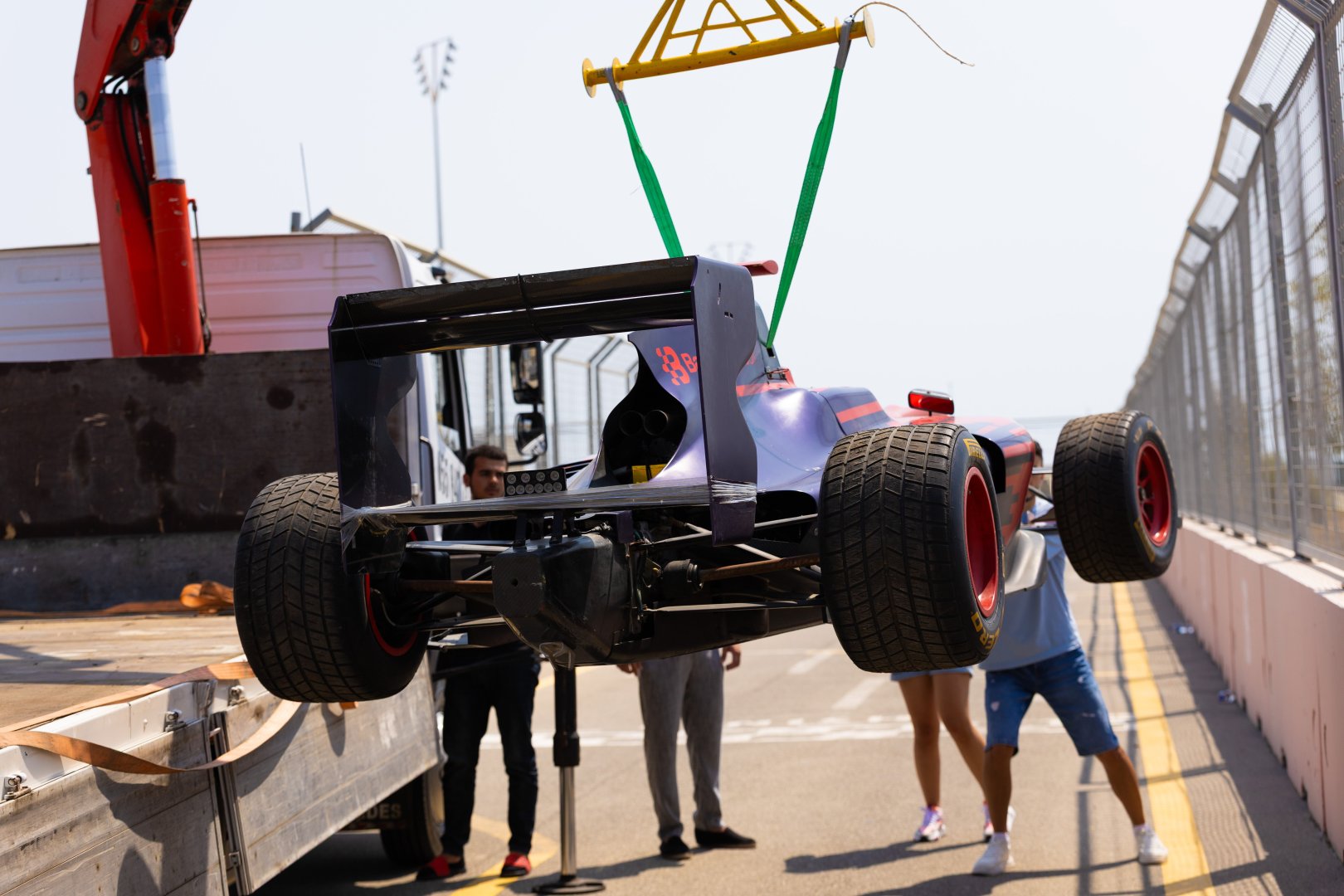 “Formula 1” Azərbaycan Qran-Prisinə hazırlıq məqsədilə marşallar üçün təlimlər keçirilib (FOTO)