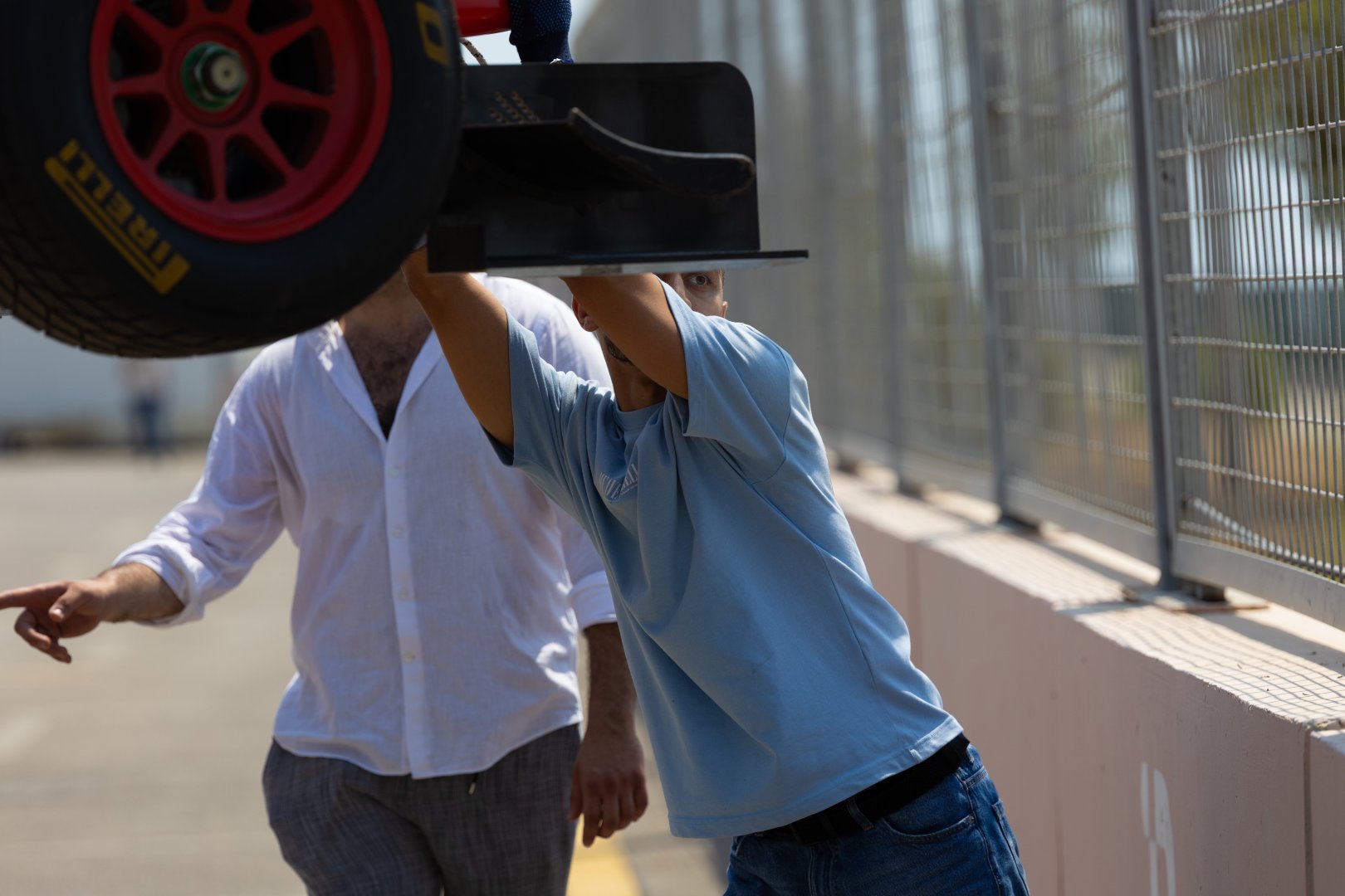 “Formula 1” Azərbaycan Qran-Prisinə hazırlıq məqsədilə marşallar üçün təlimlər keçirilib (FOTO)
