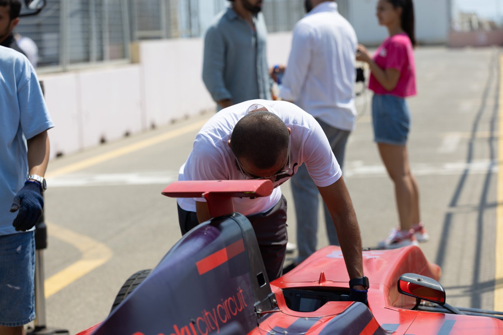 “Formula 1” Azərbaycan Qran-Prisinə hazırlıq məqsədilə marşallar üçün təlimlər keçirilib (FOTO)
