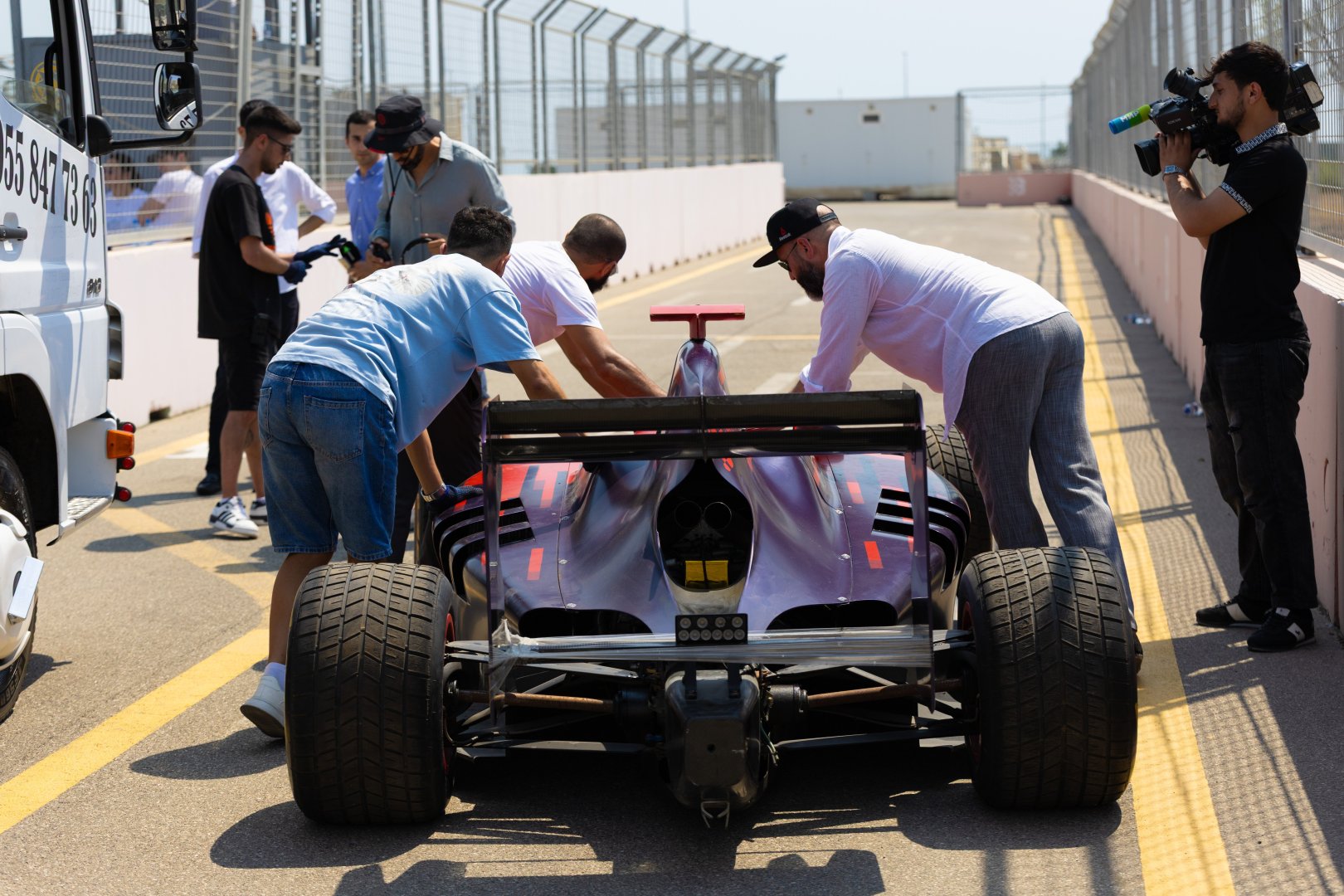 “Formula 1” Azərbaycan Qran-Prisinə hazırlıq məqsədilə marşallar üçün təlimlər keçirilib (FOTO)