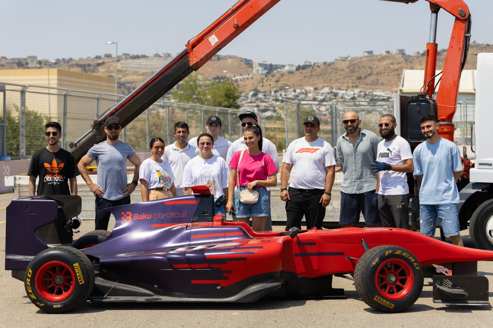 “Formula 1” Azərbaycan Qran-Prisinə hazırlıq məqsədilə marşallar üçün təlimlər keçirilib (FOTO)