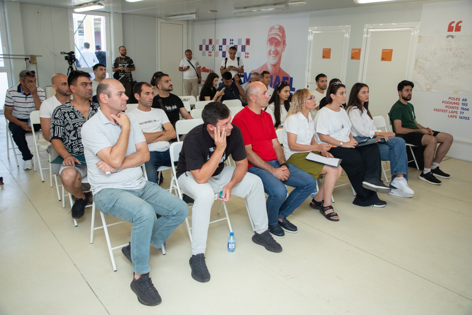 “Formula 1” Azərbaycan Qran-Prisinə hazırlıq məqsədilə marşallar üçün təlimlər keçirilib (FOTO)