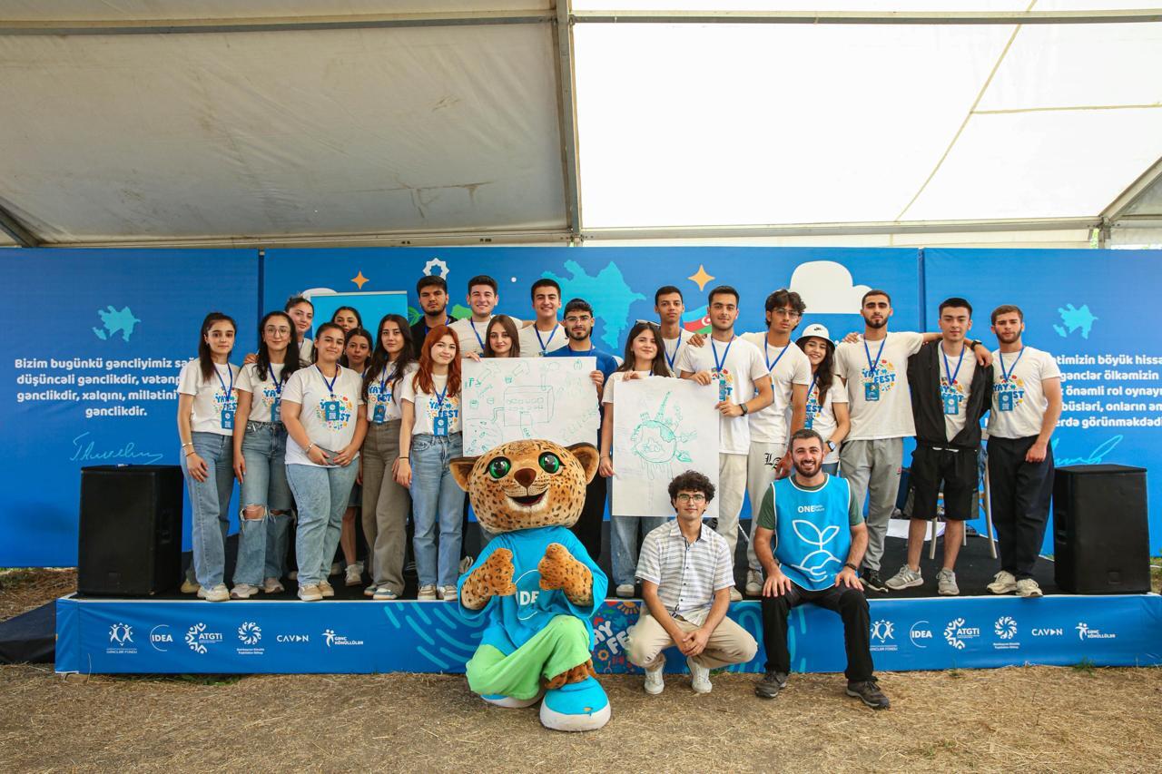 “Yay Fest 2025” gənclərin yüksək enerjisi ilə davam edir (FOTO)