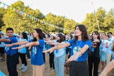“Yay Fest 2025” gənclərin yüksək enerjisi ilə davam edir (FOTO)