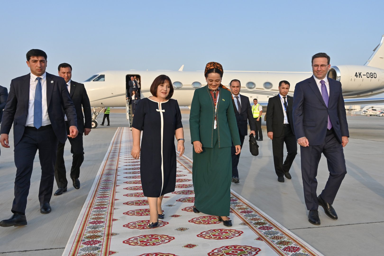 Sahibə Qafarova Türkmənistana işgüzar səfərə gəlib (FOTO)