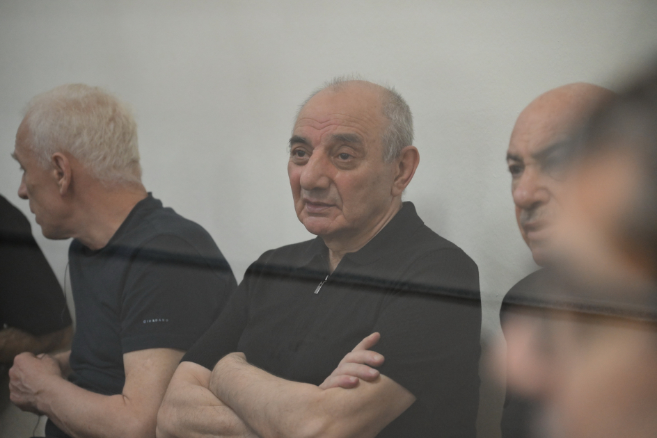 Ermənistan silahlı qüvvələrinin hücumları nəticəsində yaralanmış, mina qurbanı olmuş, əsirlikdə və girovluqda saxlanılmış şəxslər məhkəmədə ifadə veriblər (FOTO)