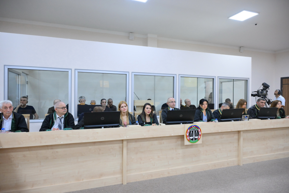Ermənistan silahlı qüvvələrinin hücumları nəticəsində yaralanmış, mina qurbanı olmuş, əsirlikdə və girovluqda saxlanılmış şəxslər məhkəmədə ifadə veriblər (FOTO)