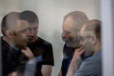Ermənistan silahlı qüvvələrinin hücumları nəticəsində yaralanmış, mina qurbanı olmuş, əsirlikdə və girovluqda saxlanılmış şəxslər məhkəmədə ifadə veriblər (FOTO)