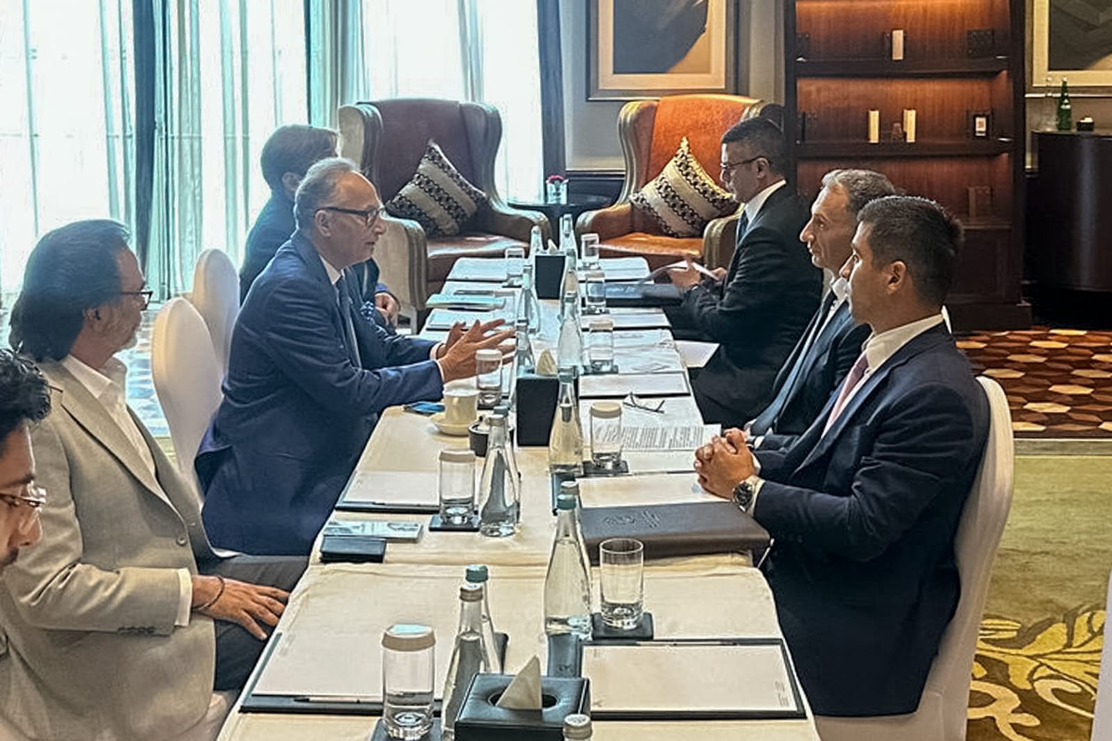 Azərbaycan "DP World” şirkəti ilə "ağıllı" nəqliyyat sistemləri üzrə əməkdaşlıq imkanlarını dəyərləndirib