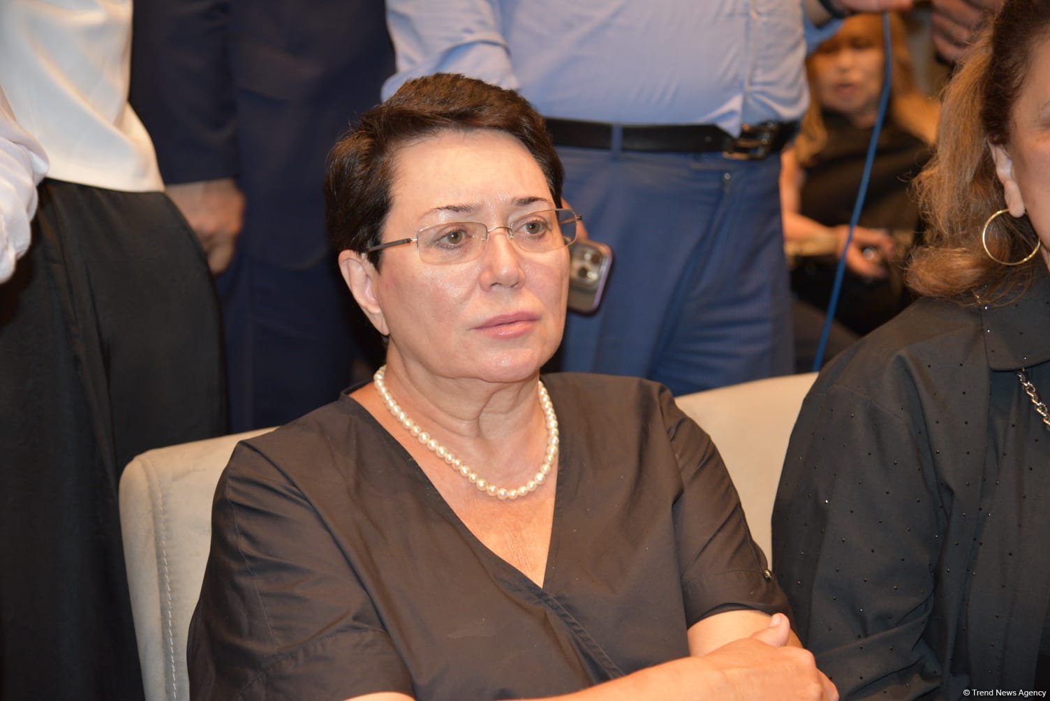 Xalq yazıçısı Elçin Əfəndiyevin nəşi Fəxri xiyabana yola salınıb (FOTO) (YENİLƏNİB)