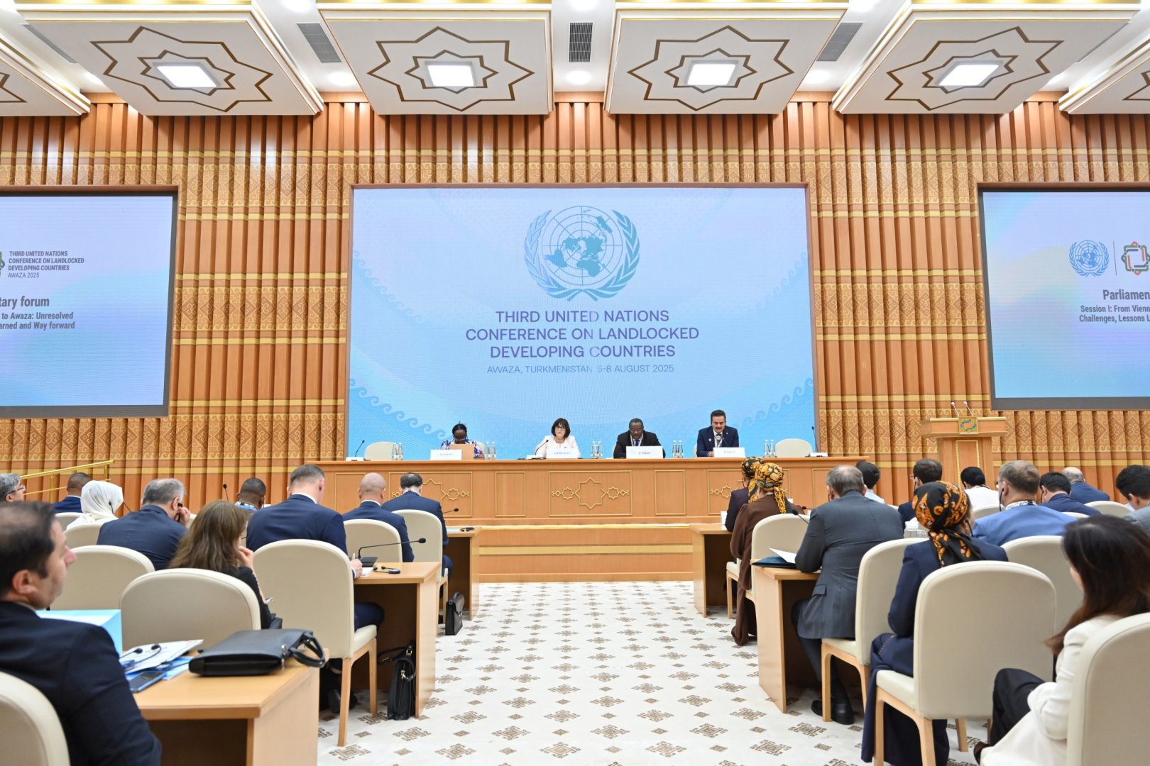 Sahibə Qafarova Türkmənistanda BMT Konfransı çərçivəsində keçirilən Parlamentlərarası Forumda iştirak edib (FOTO)