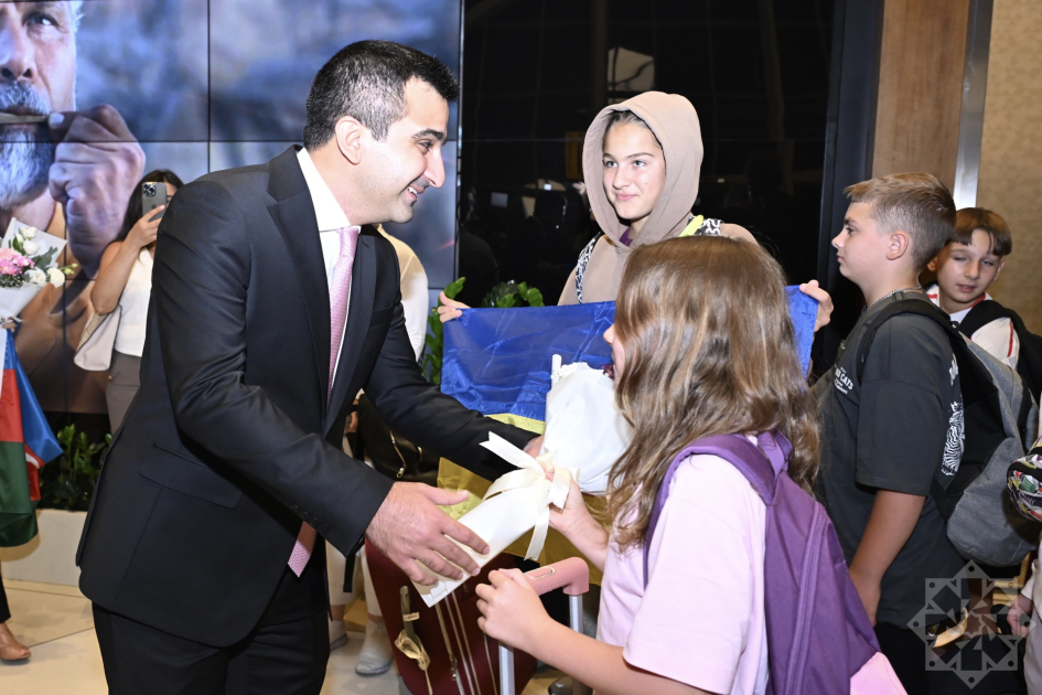 Daha 30 ukraynalı uşaq reabilitasiya məqsədilə Azərbaycana gətirilib (FOTO)