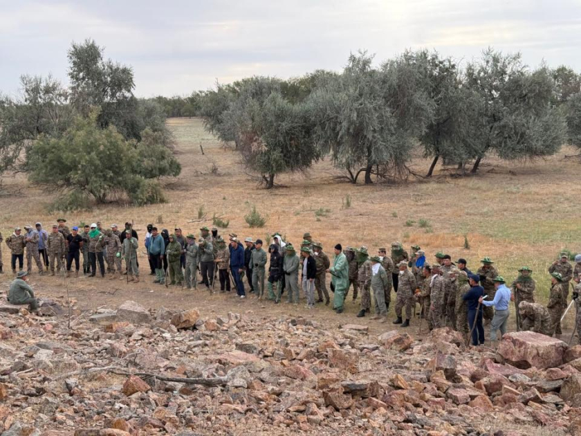 Qazaxıstanda itkin düşən helikopterin axtarışları 11 gündür davam edir (FOTO)