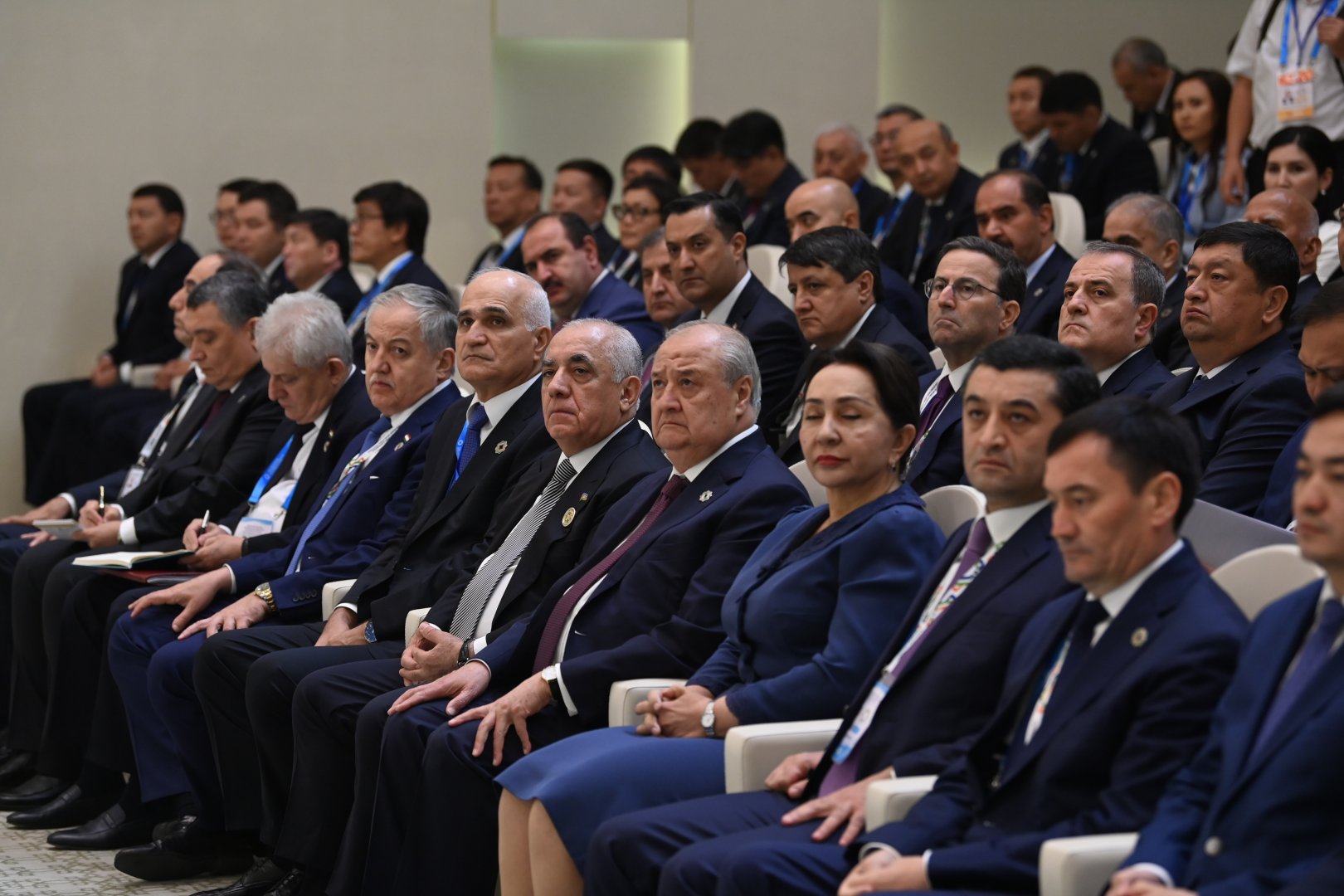 Əli Əsədov Türkmənbaşıda Mərkəzi Asiya ölkələrinin Dövlət başçılarının 7-ci məşvərət görüşünə hazırlıq iclasında iştirak edib (FOTO)