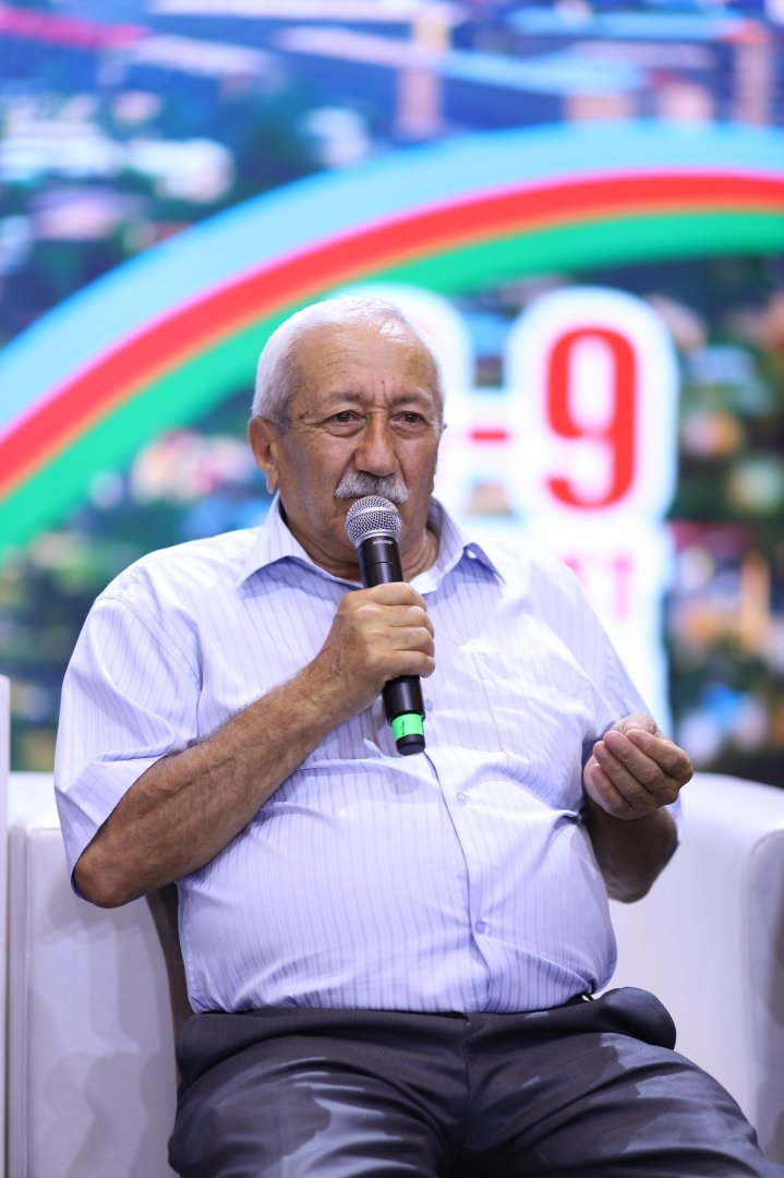 Şəhid ailələri və Qarabağ fatehləri diaspor gənclərinin yay düşərgəsində (FOTO)