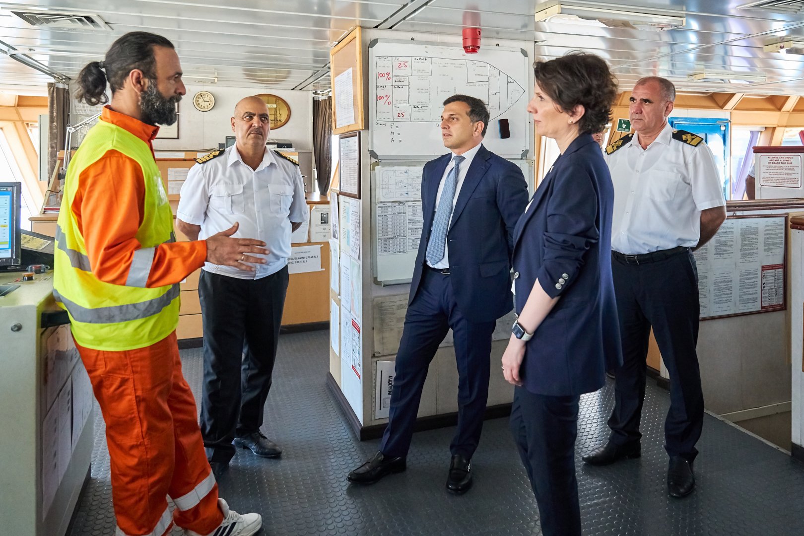 Trans-Xəzər Fiber-Optik Kabel Xətti üzrə dəniz marşrutu tədqiqatına başlanılıb (FOTO)