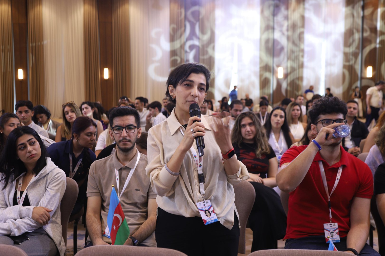 Diaspor Gənclərinin VI Yay Düşərgəsində “İşğaldan azad edilmiş ərazilərdə aparılan bərpa quruculuq işləri” mövzusunda panel təşkil olunub (FOTO)