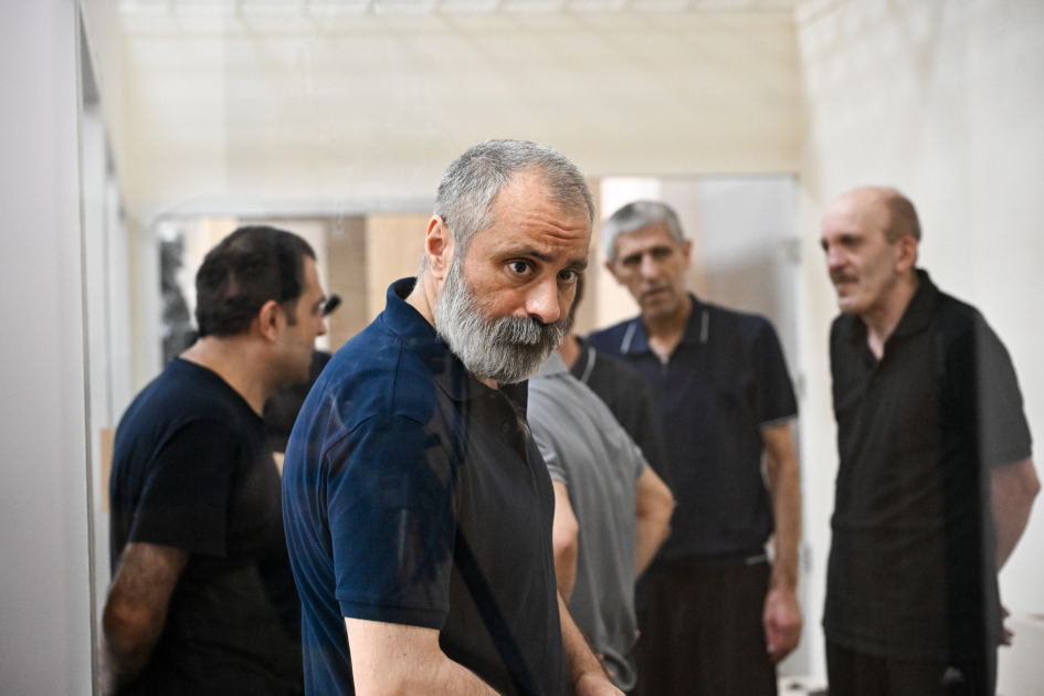 Ermənistan silahlı qüvvələrinin hücumları nəticəsində yaralanmış, mina qurbanı olmuş, əsirlikdə işgəncələrə məruz qalmış şəxslər məhkəmədə ifadə veriblər (FOTO)