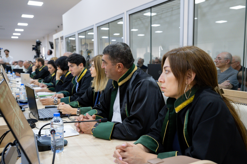 Ermənistan silahlı qüvvələrinin hücumları nəticəsində yaralanmış, mina qurbanı olmuş, əsirlikdə işgəncələrə məruz qalmış şəxslər məhkəmədə ifadə veriblər (FOTO)
