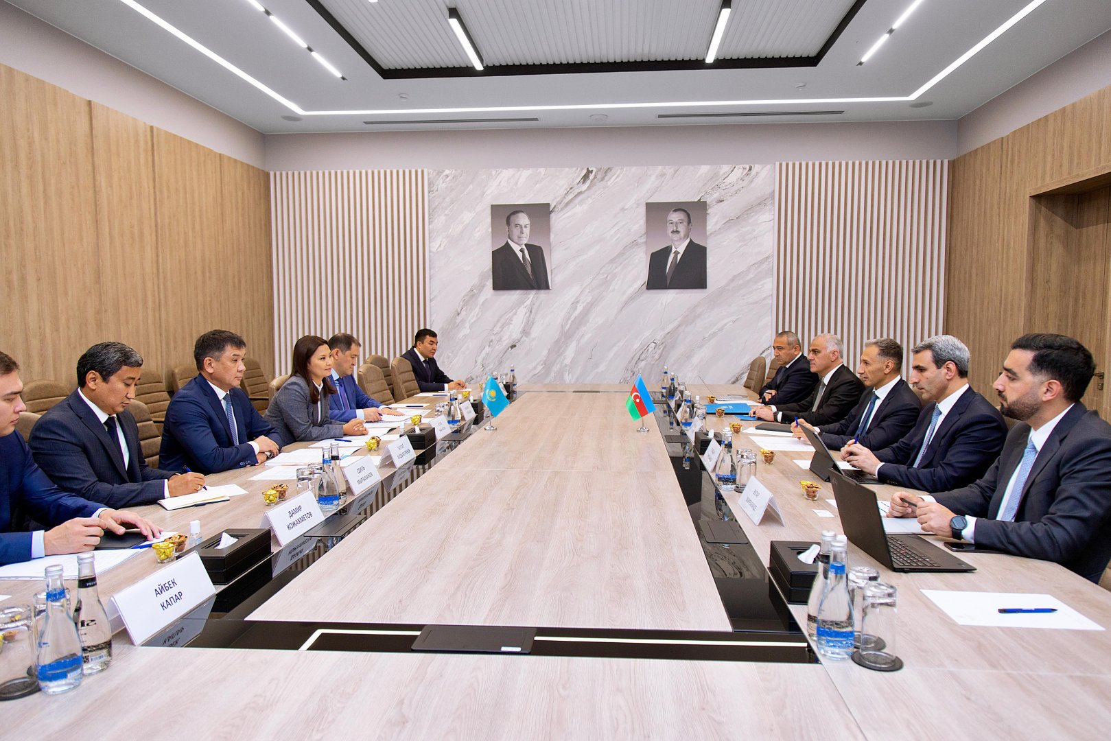 Çin şirkəti Azərbaycan, Qazaxıstan və Gürcüstanın birgə dəmir yolu müəssisəsinə qoşulacaq