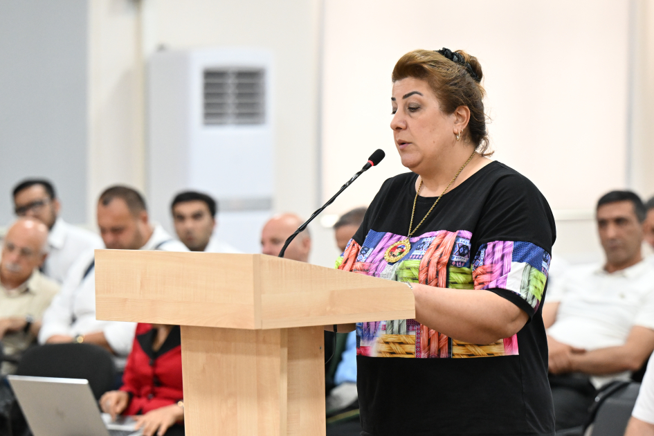 Ermənistan silahlı qüvvələrinin hücumları nəticəsində doğmaları itkin düşmüş, yaralanmış, mina qurbanı olmuş, əsirlikdə işgəncələrə məruz qalmış şəxslər məhkəmədə ifadə veriblər (FOTO)