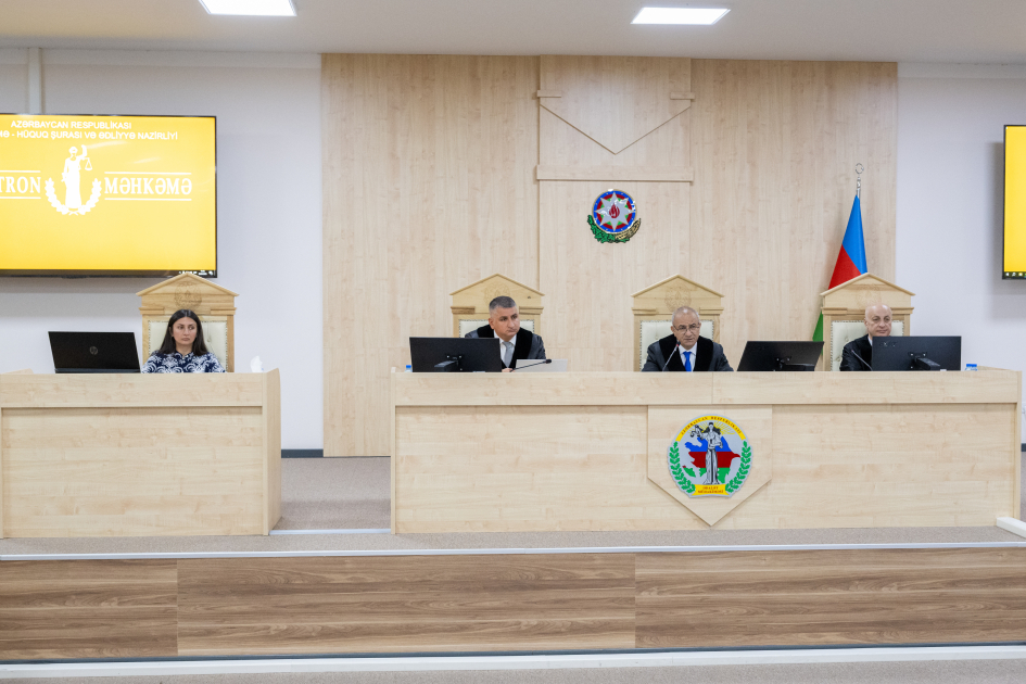 Ermənistan silahlı qüvvələrinin hücumları nəticəsində doğmaları itkin düşmüş, yaralanmış, mina qurbanı olmuş, əsirlikdə işgəncələrə məruz qalmış şəxslər məhkəmədə ifadə veriblər (FOTO)