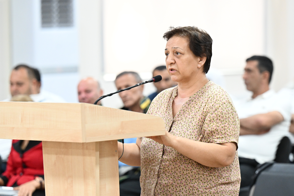 Ermənistan silahlı qüvvələrinin hücumları nəticəsində doğmaları itkin düşmüş, yaralanmış, mina qurbanı olmuş, əsirlikdə işgəncələrə məruz qalmış şəxslər məhkəmədə ifadə veriblər (FOTO)