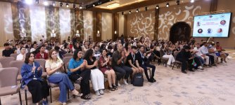 Ölkəmizin tanınmış idmançıları və idman jurnalistləri ilə diaspor gənclərinin görüşü olub (FOTO)