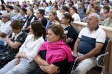 Ermənistan silahlı qüvvələrinin hücumları nəticəsində doğmaları itkin düşmüş, yaralanmış, mina qurbanı olmuş, əsirlikdə işgəncələrə məruz qalmış şəxslər məhkəmədə ifadə veriblər (FOTO)