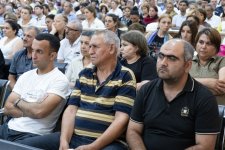 Ermənistan silahlı qüvvələrinin hücumları nəticəsində doğmaları itkin düşmüş, yaralanmış, mina qurbanı olmuş, əsirlikdə işgəncələrə məruz qalmış şəxslər məhkəmədə ifadə veriblər (FOTO)