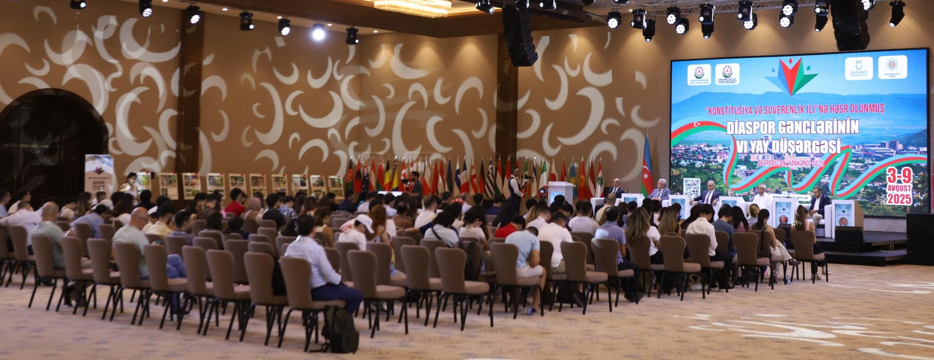 Diaspor Gənclərinin VI Yay Düşərgəsində "Qərbi Azərbaycan İrsi" kitabının təqdimatı keçirilib (FOTO)