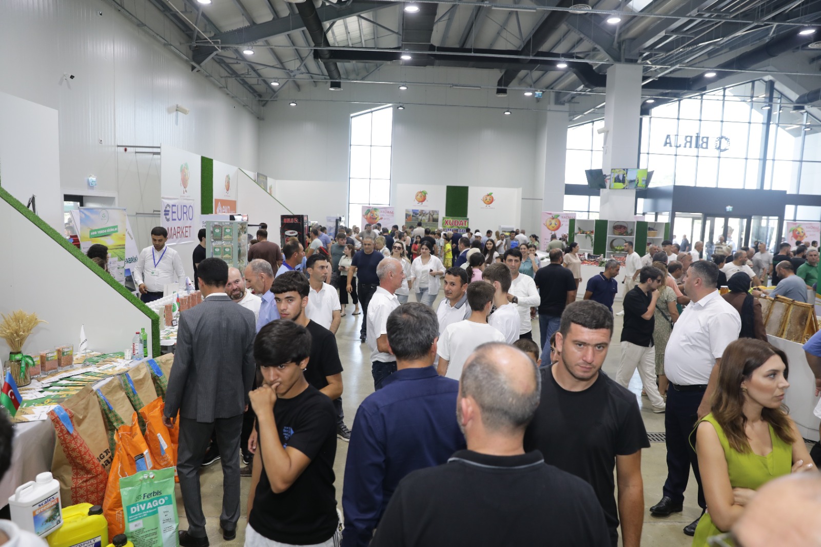 Xaçmazda “Aqrar Biznes” və “Şaftalı” festivalı keçirilib (FOTO)