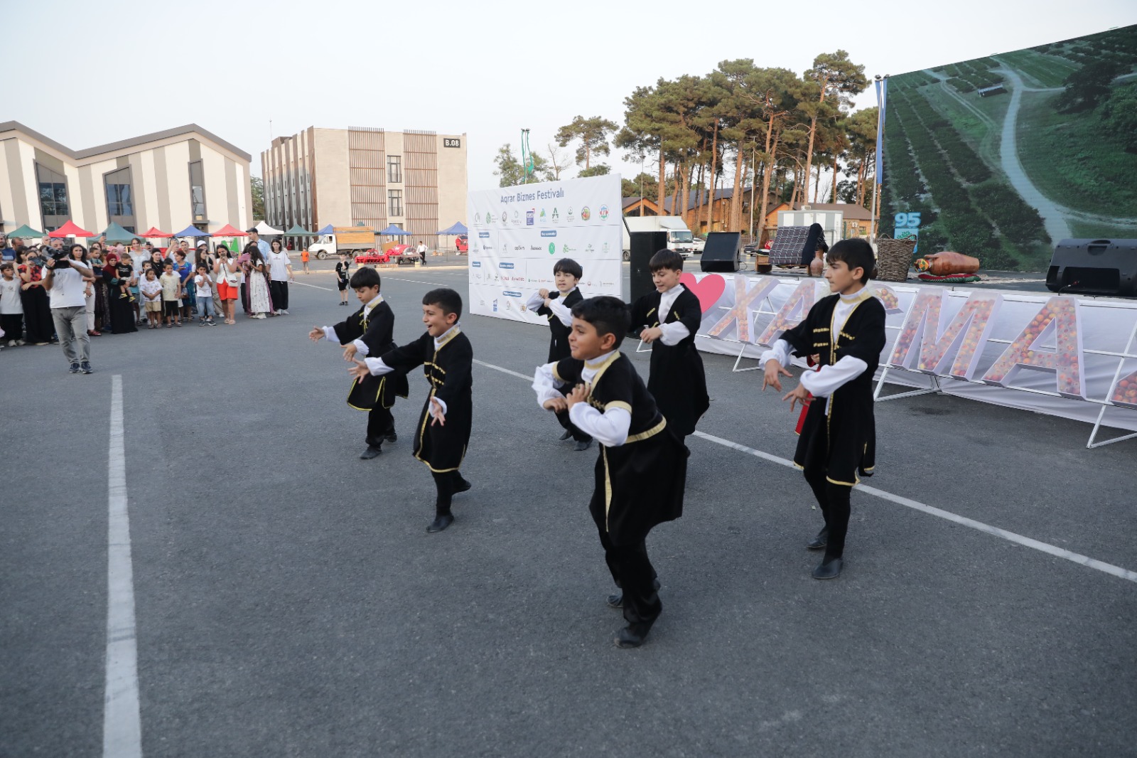Xaçmazda “Aqrar Biznes” və “Şaftalı” festivalı keçirilib (FOTO)